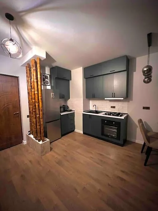 B S T Apartment Batumi 0*,